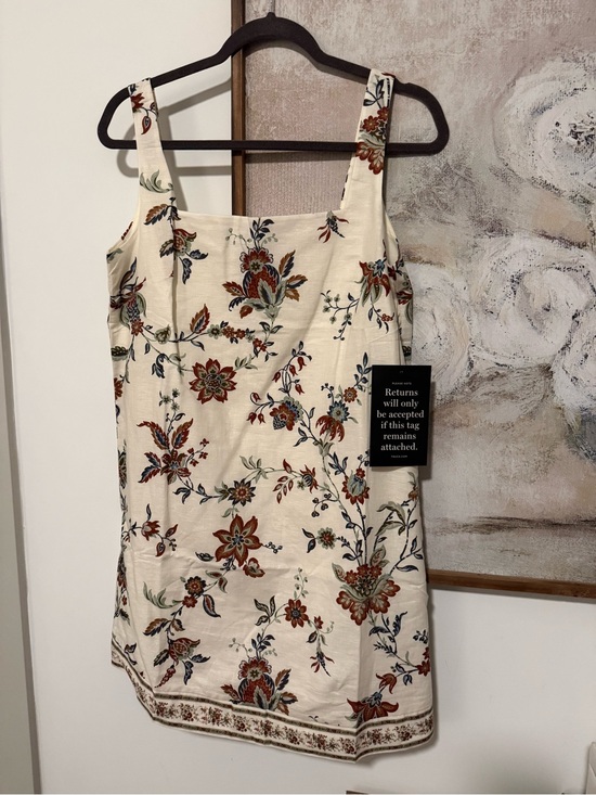 Tuckernuck Dresses & Skirts - Tuckernuck Cream Floral Mini Dress with Rust and Blue Accents